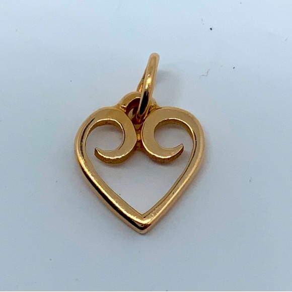Retired James Avery 14K Gold Remembrance Heart Charm Pendant